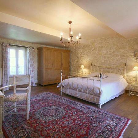 Chambre D'Hotes Spacieuse, Salle De Bain Privative Saint-Michel-de-Fronsac Exteriér fotografie