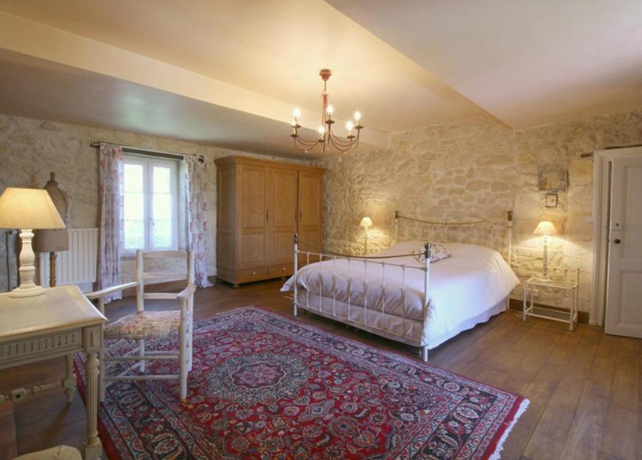 Chambre D'Hotes Spacieuse, Salle De Bain Privative Saint-Michel-de-Fronsac Exteriér fotografie